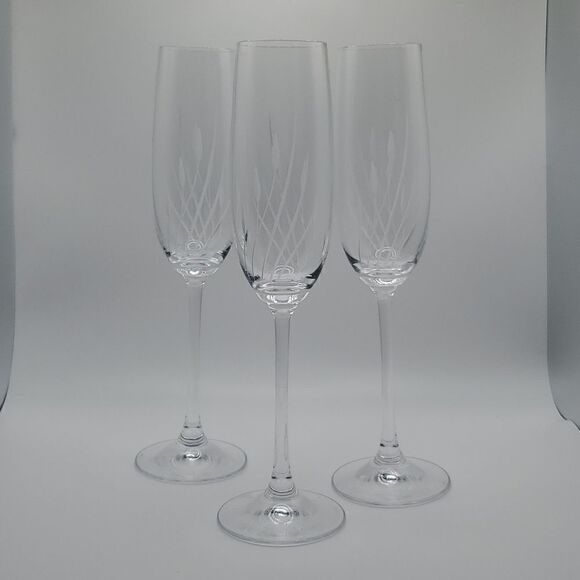 Lenox | Wheat Patterned etched Champagne Flutes - Picture 1 of 4